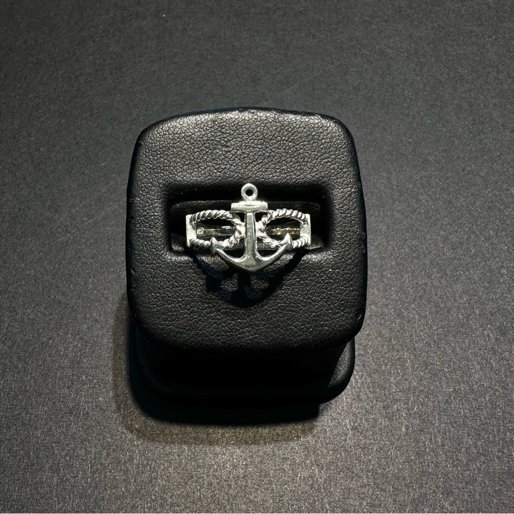 Sterling silver anchor ring